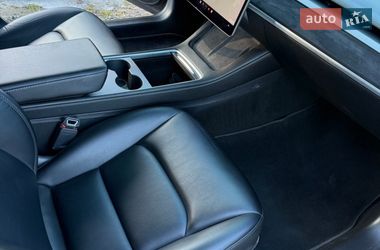 Седан Tesla Model 3 2021 в Рава-Русской