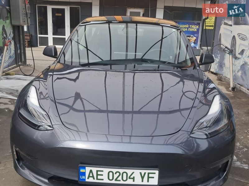 Седан Tesla Model 3 2022 в Днепре