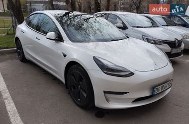 Седан Tesla Model 3 2021 в Тернополе
