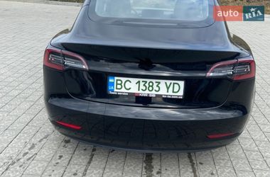 Седан Tesla Model 3 2022 в Львові