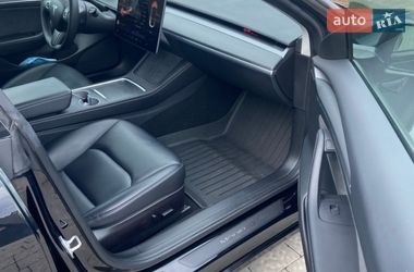 Седан Tesla Model 3 2022 в Львові