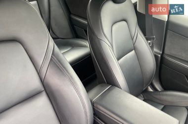 Седан Tesla Model 3 2022 в Львові