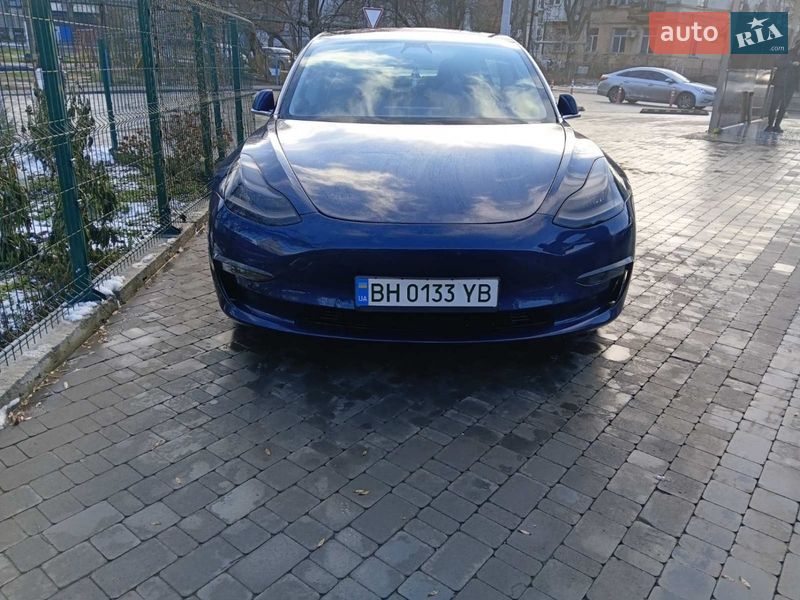 Седан Tesla Model 3 2018 в Одессе