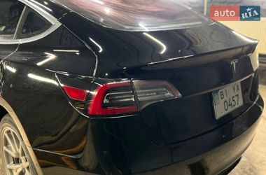 Седан Tesla Model 3 2019 в Києві