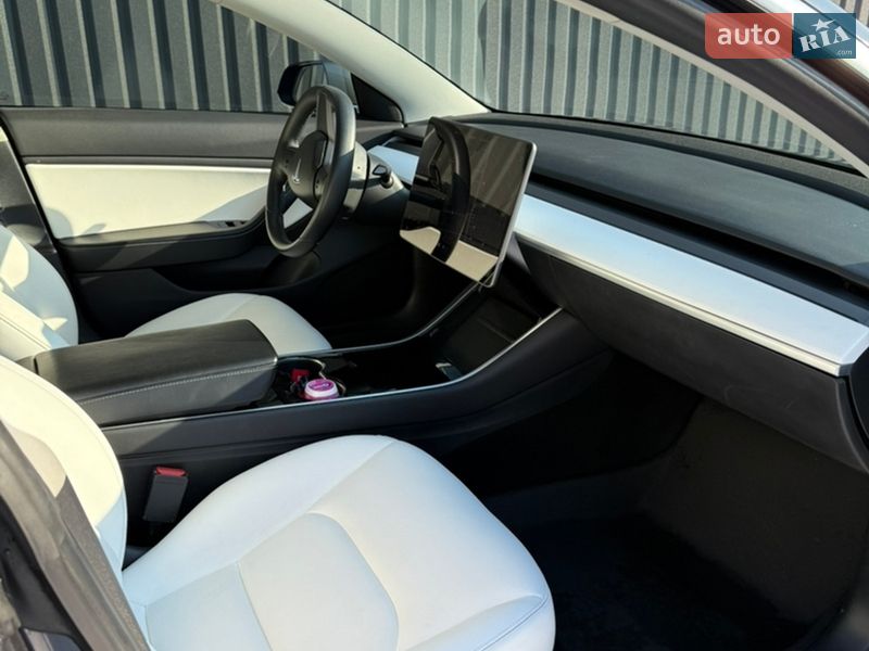 Седан Tesla Model 3 2019 в Дніпрі фото 5 Седан Tesla Model 3 2019 в Дніпрі