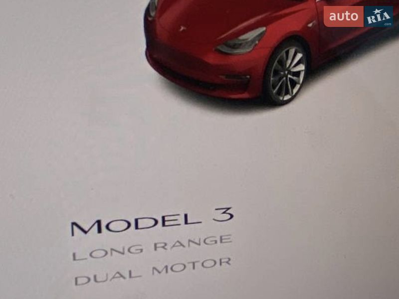 Седан Tesla Model 3 2018 в Києві