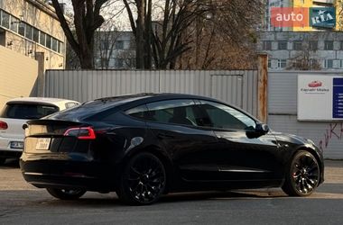 Седан Tesla Model 3 2021 в Киеве фото 7 Седан Tesla Model 3 2021 в Киеве