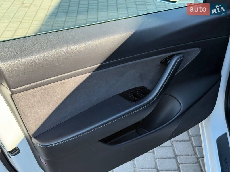 Седан Tesla Model 3 2020 в Кропивницком фото 15 Седан Tesla Model 3 2020 в Кропивницком
