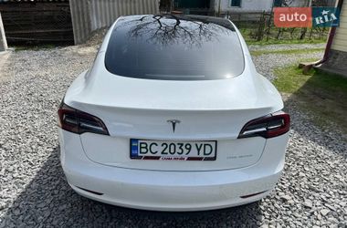 Седан Tesla Model 3 2022 в Дрогобыче