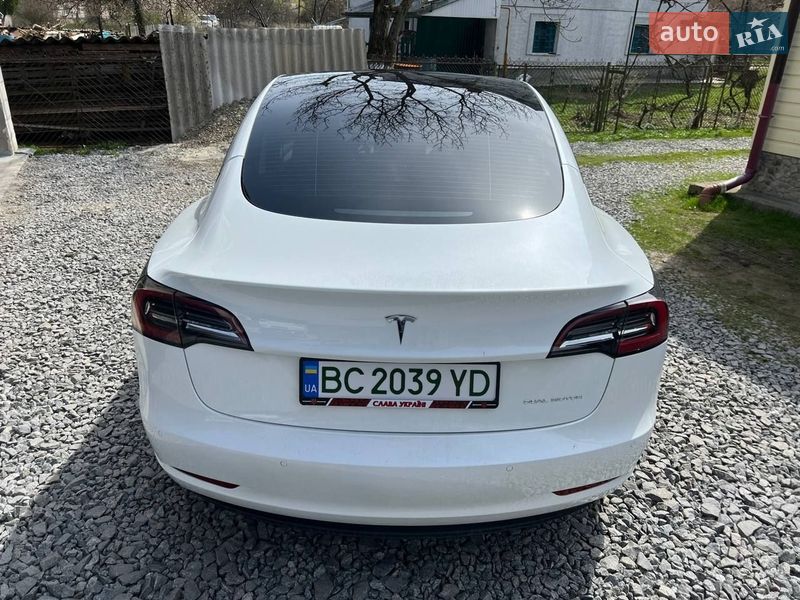 Седан Tesla Model 3 2022 в Дрогобичі фото 17 Седан Tesla Model 3 2022 в Дрогобичі