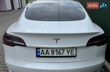 Седан Tesla Model 3 2021 в Киеве