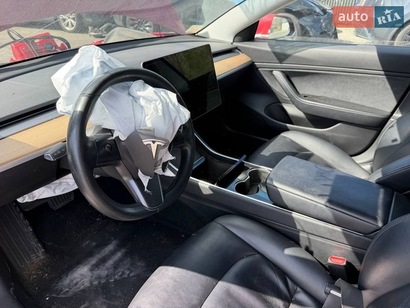 Седан Tesla Model 3 2018 в Луцьку фото 20 Седан Tesla Model 3 2018 в Луцьку