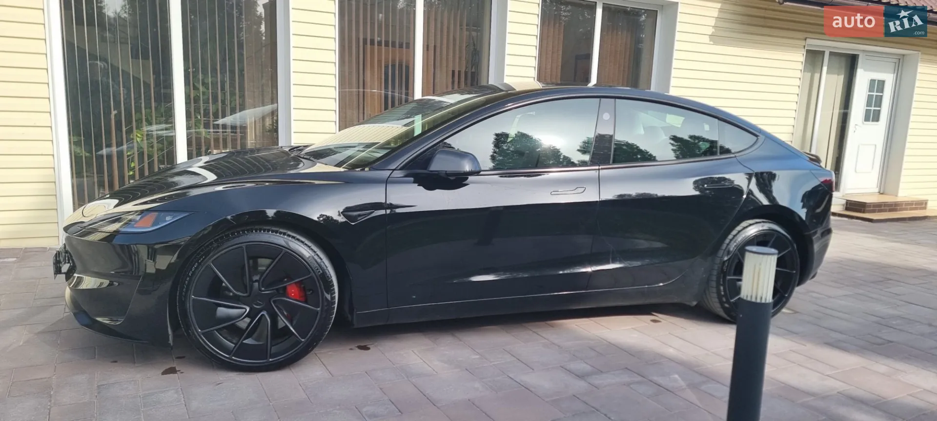 2024 Tesla Model 3 - мініатюра 3