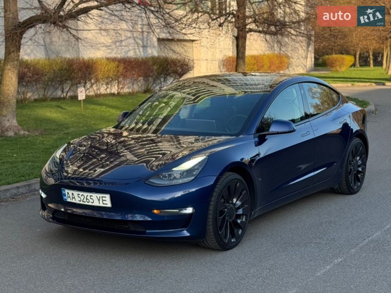 Tesla Model 3 2021