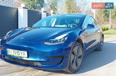 Седан Tesla Model 3 2019 в Києві
