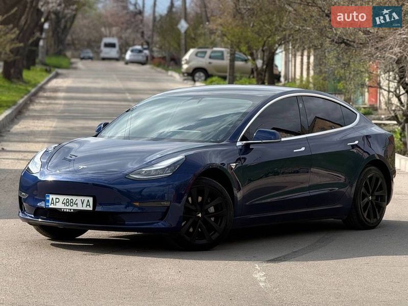 Седан Tesla Model 3 2019 в Запоріжжі