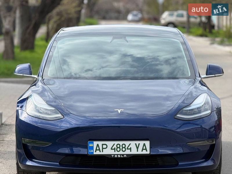 Седан Tesla Model 3 2019 в Запоріжжі