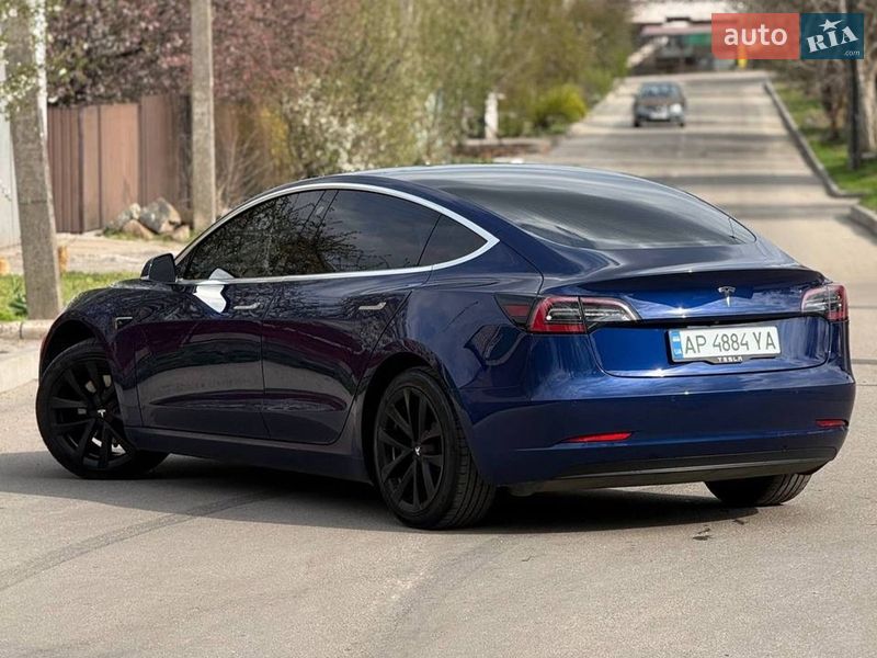Седан Tesla Model 3 2019 в Запоріжжі