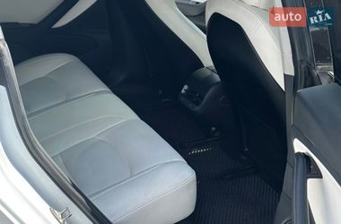 Седан Tesla Model 3 2019 в Луцьку
