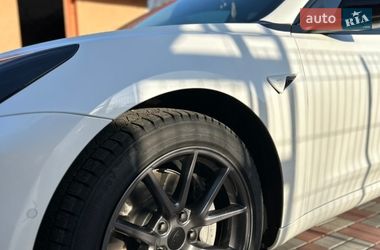 Седан Tesla Model 3 2021 в Хмельницком