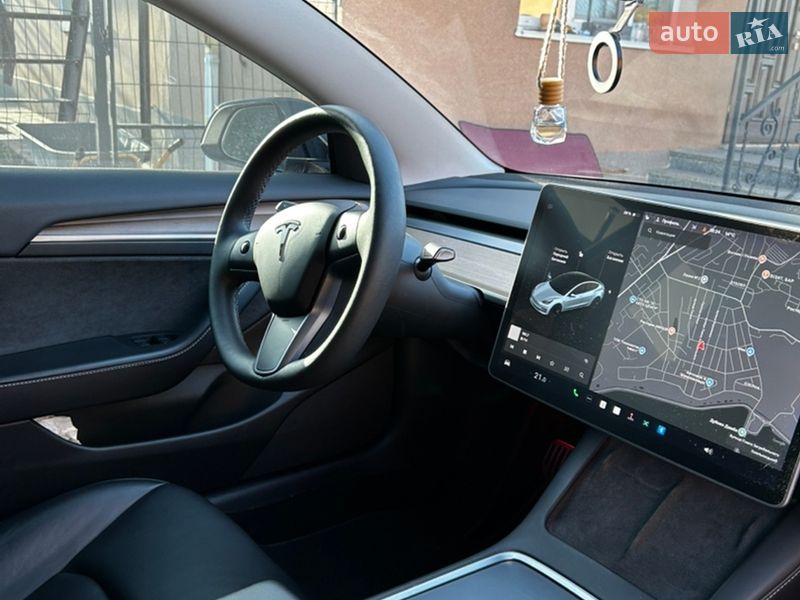 Седан Tesla Model 3 2021 в Хмельницком