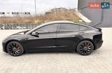 Седан Tesla Model 3 2022 в Тернополі