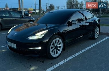 Седан Tesla Model 3 2022 в Черкассах