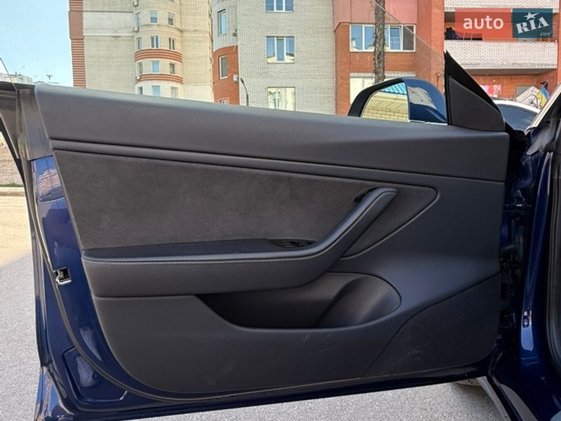 Седан Tesla Model 3 2018 в Киеве фото 24 Седан Tesla Model 3 2018 в Киеве