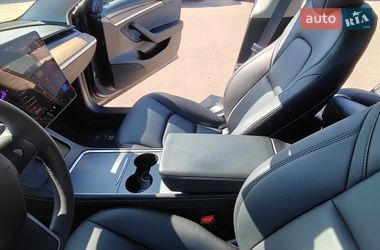 Седан Tesla Model 3 2023 в Кропивницком