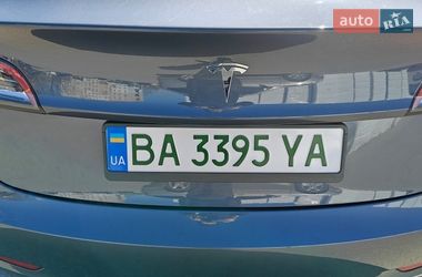 Седан Tesla Model 3 2023 в Кропивницком