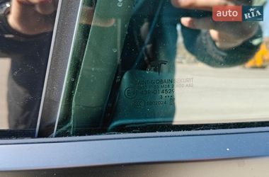 Седан Tesla Model 3 2023 в Кропивницком
