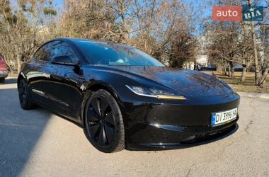 Седан Tesla Model 3 2024 в Киеве