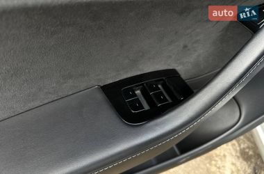 Седан Tesla Model 3 2018 в Виннице