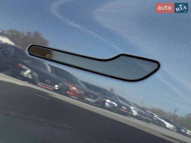 Седан Tesla Model 3 2024 в Рівному