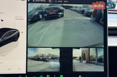 Седан Tesla Model 3 2024 в Рівному