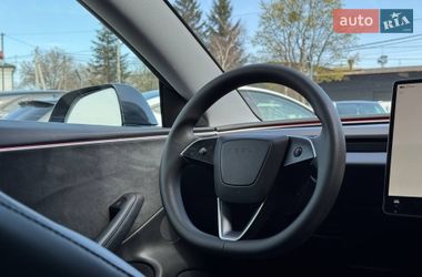 Седан Tesla Model 3 2024 в Рівному