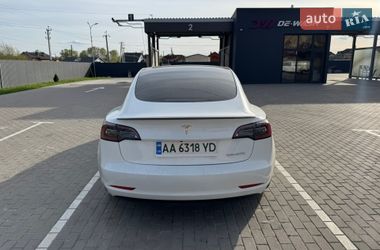 Седан Tesla Model 3 2023 в Киеве