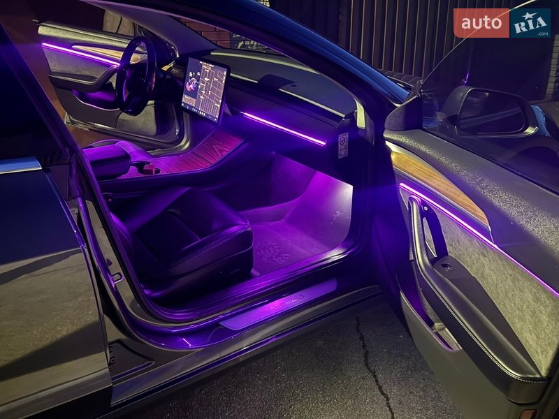 Седан Tesla Model 3 2019 в Виннице