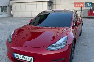 Седан Tesla Model 3 2018 в Дніпрі