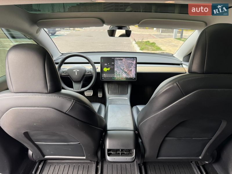 Седан Tesla Model 3 2022 в Києві