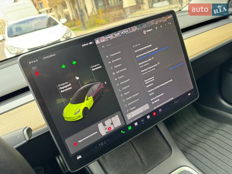 Седан Tesla Model 3 2022 в Києві