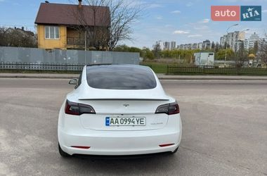 Седан Tesla Model 3 2022 в Києві