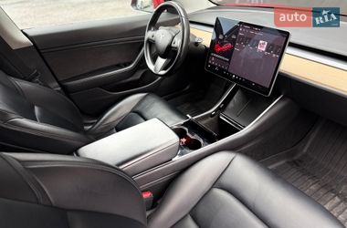 Седан Tesla Model 3 2018 в Львове фото 25 Седан Tesla Model 3 2018 в Львове