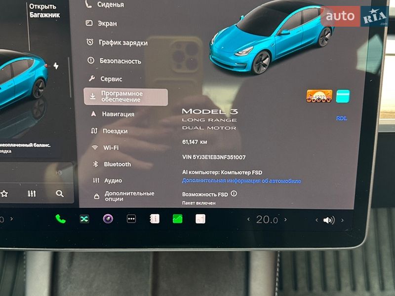 Седан Tesla Model 3 2022 в Богуславі