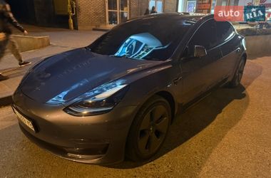 Седан Tesla Model 3 2023 в Днепре