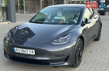 Седан Tesla Model 3 2021 в Ужгороде