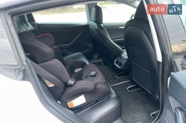 Седан Tesla Model 3 2021 в Борисполе