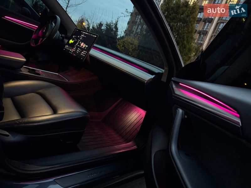 Седан Tesla Model 3 2022 в Києві
