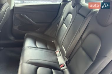 Седан Tesla Model 3 2021 в Здолбунове