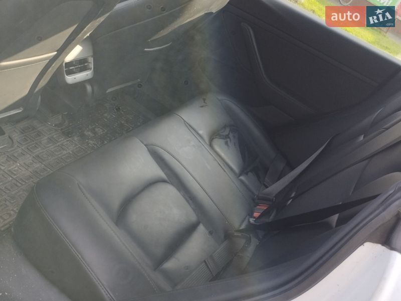 Седан Tesla Model 3 2021 в Ковелі